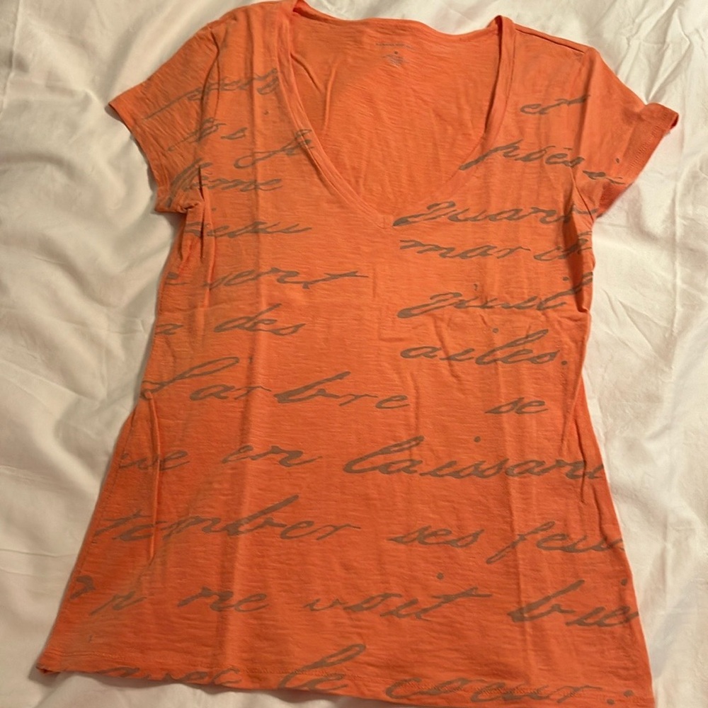 2 VINTAGE BANANA REPUBLIC TEE SHIRTS Med